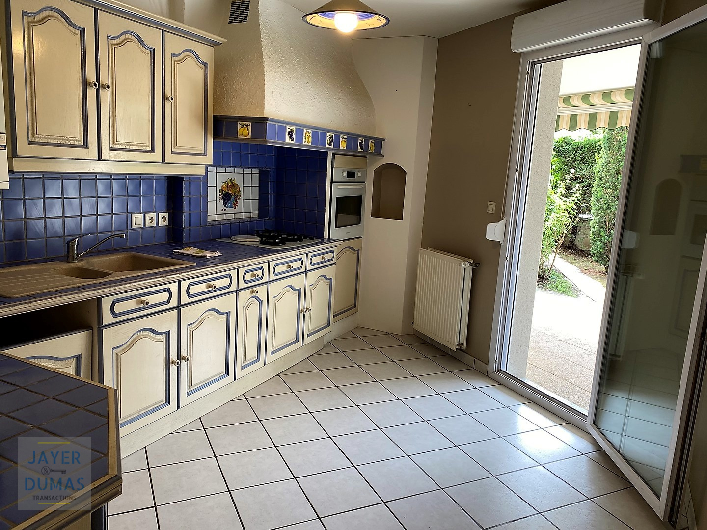 vente CHALON-SUR-SAONE - St Jean des Vignes - Bel appartement en rez-de ...